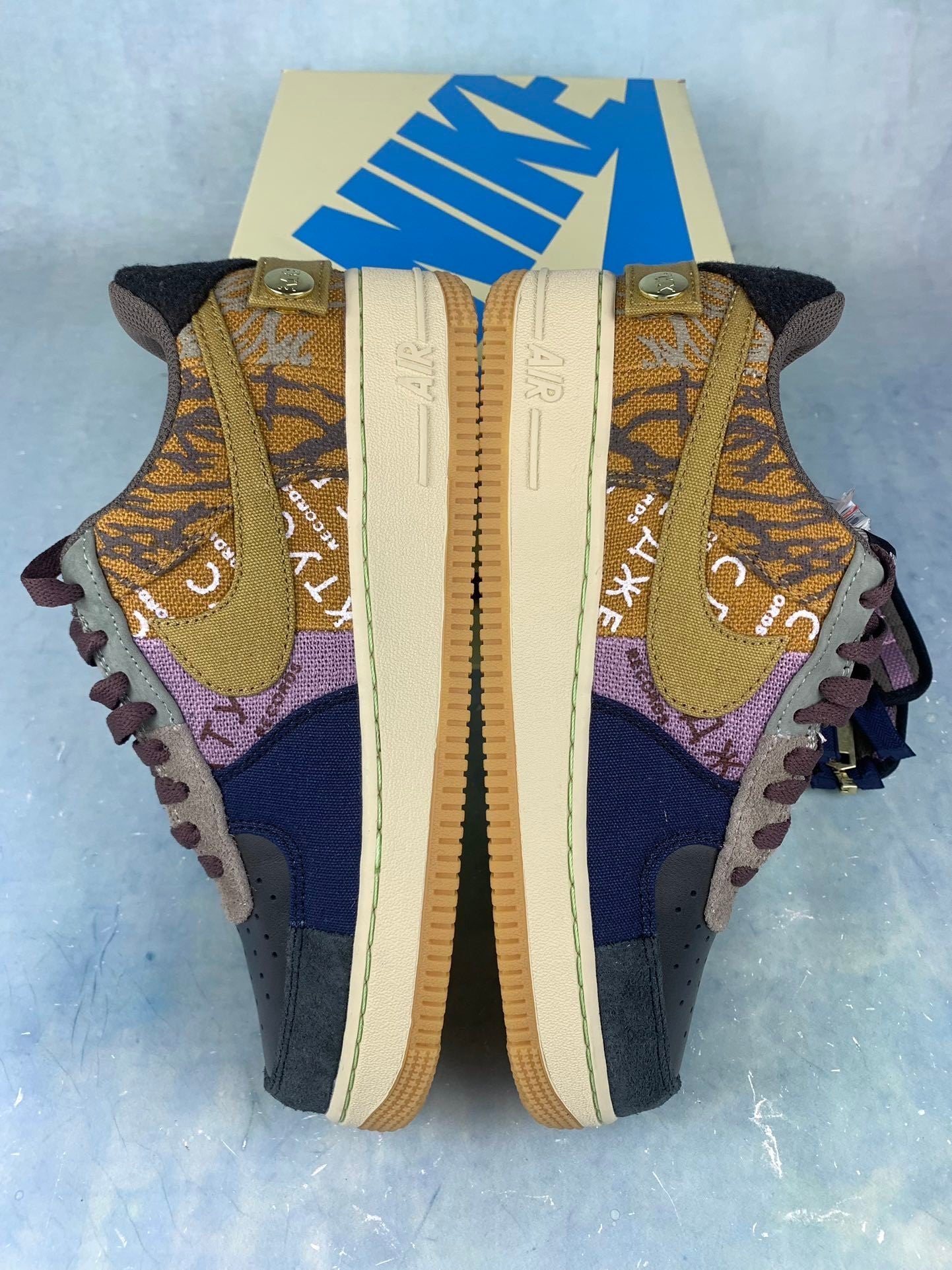 Sneakers NIKE Air Force 1