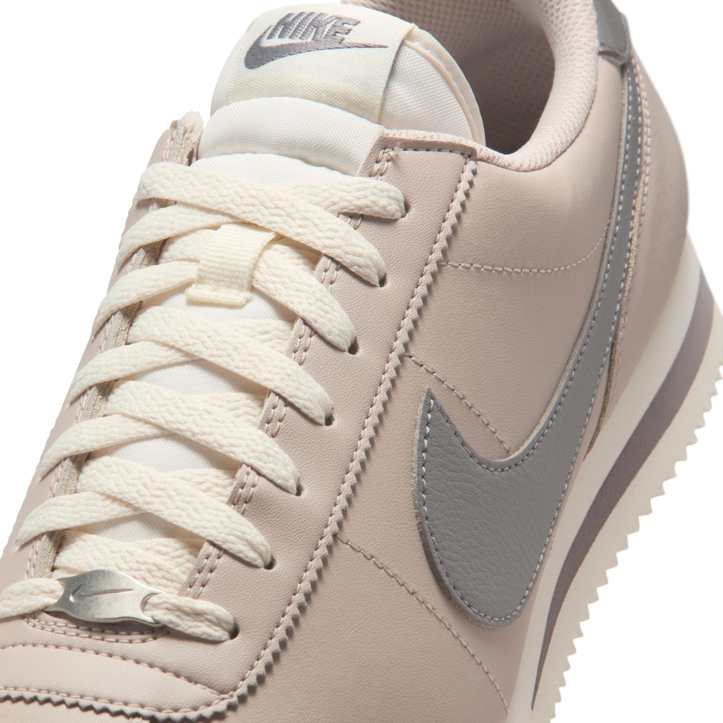 Nike Mens Cortez Leather Sneakers